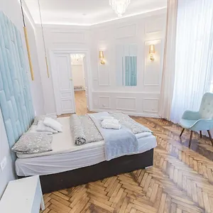  Apartment Royal Poland