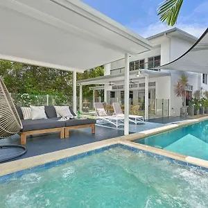  Holiday home 'bask' Australia